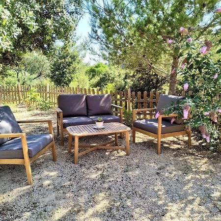 L'Arbre à soleil Villa Aigues-Vives  Eksteriør billede