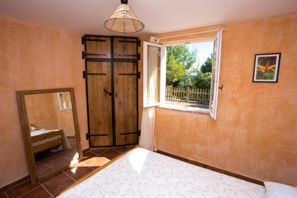 L'Arbre à soleil Villa Aigues-Vives  Eksteriør billede