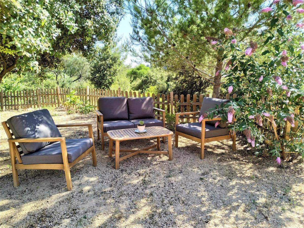 L'Arbre à soleil Villa Aigues-Vives  Eksteriør billede